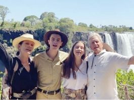 Catherine Zeta Jones left with her familty at the Victoria Falls